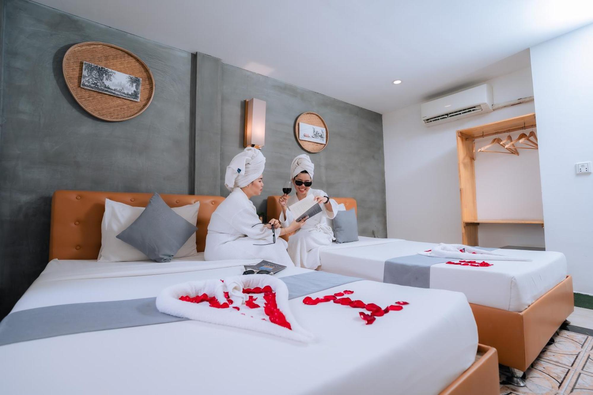 Grand Elevation Hotel Phnom Penh Dış mekan fotoğraf
