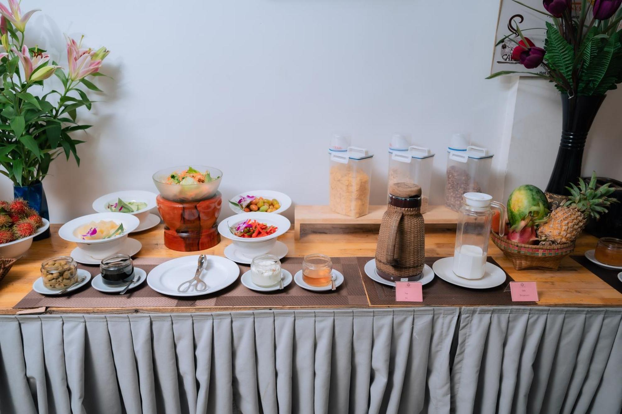 Grand Elevation Hotel Phnom Penh Dış mekan fotoğraf